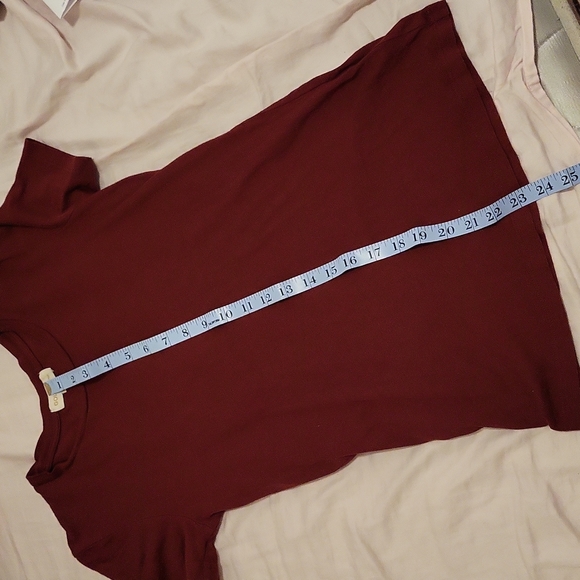Golden by TNA Burgundy Crew Neck Tshirt - Picture 6 of 6